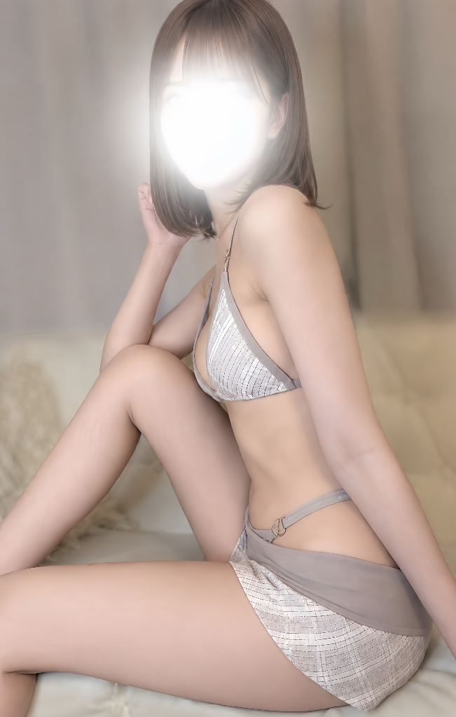 小春あや