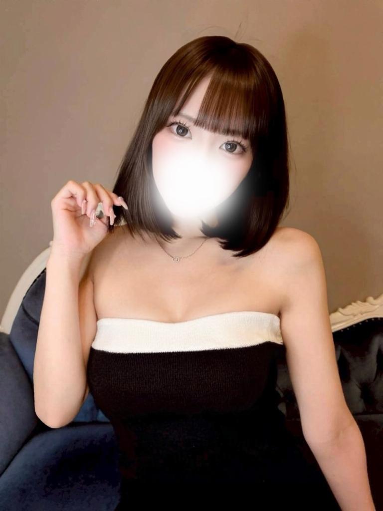 小春あや